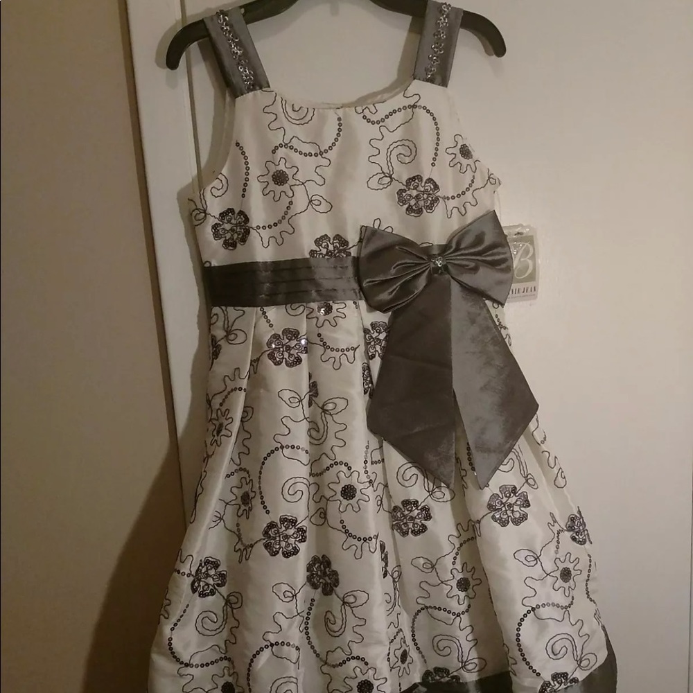 Girls Formal Dress NWT